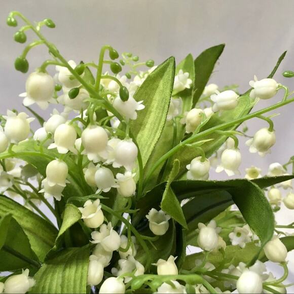 Artificial Lily of the Valley LED Arraingement - Picture 4 of 5